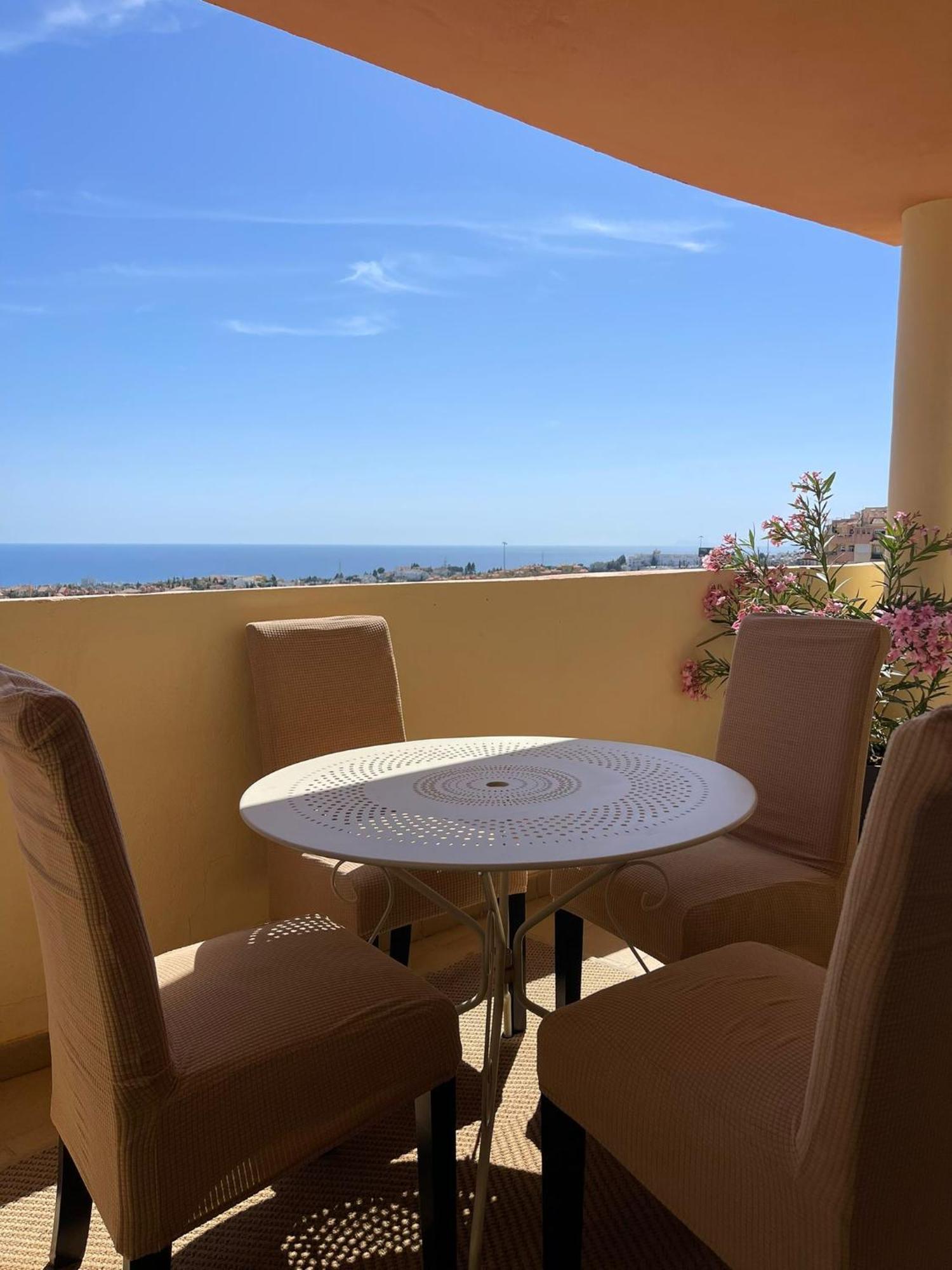 Апартаменти Panoramic Seaview Міхас Екстер'єр фото